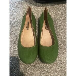 The Root collective green shoes